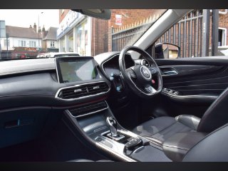 /photos/12346/105b02e2-e5b4-42bd-9715-e3046106a56c_i320x240.jpg